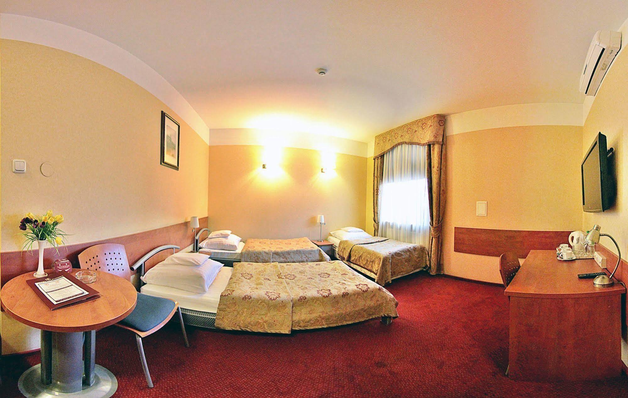 Hotel Europa Kaliszki المظهر الخارجي الصورة